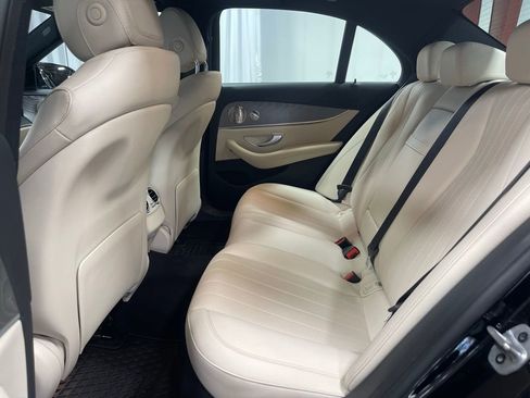 Used 2023 Mercedes-Benz E 350 4MATIC Sedan image 25