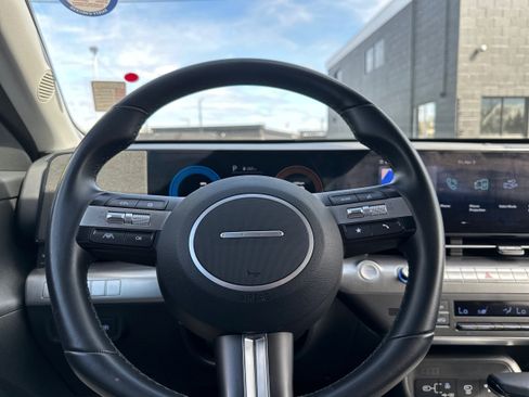 Used 2024 Hyundai Kona SEL image 18