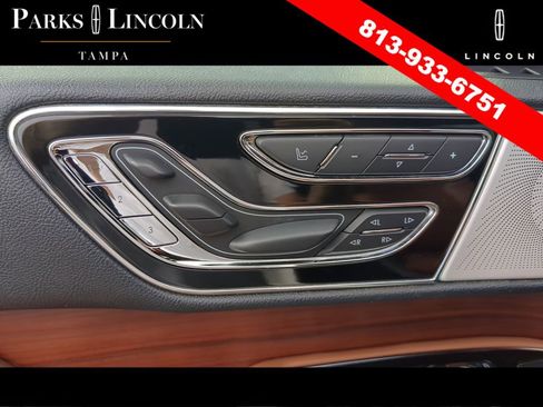 Used 2021 Lincoln Navigator Reserve w/ Luxury Package AWD/4WD image 19
