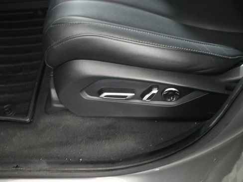 Used 2022 Acura MDX SH-AWD image 23