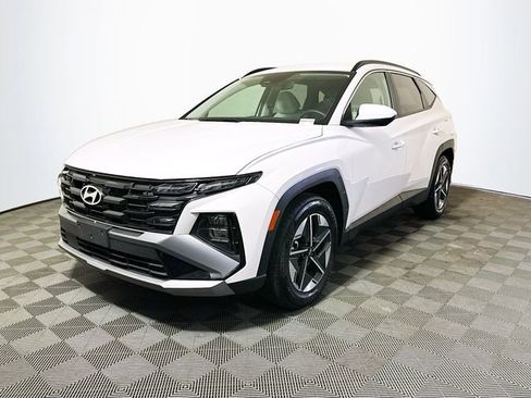 Used 2025 Hyundai Tucson SEL FWD image 4