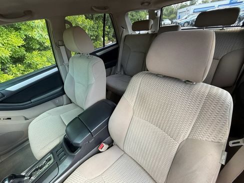 Used 2006 Toyota 4Runner SR5 RWD image 34
