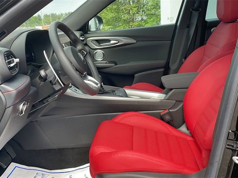 New 2024 Dodge Hornet R/T Plus w/ Tech Pack Plus w/o Parking image 27