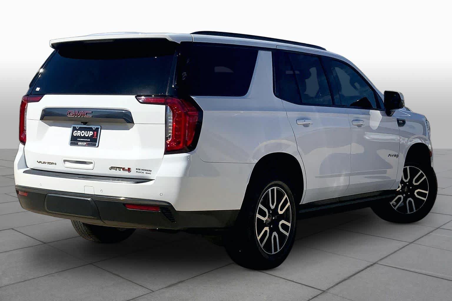 Used 2021 GMC Yukon AT4 w/ AT4 Premium Package AWD/4WD image 13