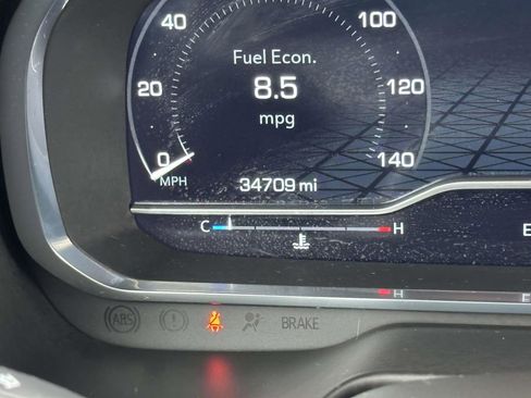 Used 2023 GMC Yukon XL AT4 image 28