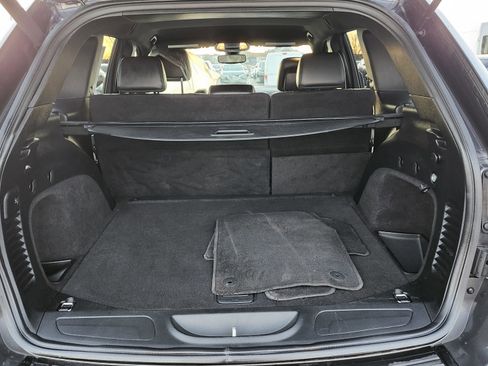 Used 2018 Jeep Grand Cherokee Altitude image 23