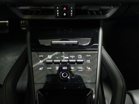 Certified 2025 Porsche Cayenne GTS image 37