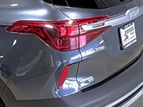 Used 2022 Kia Seltos EX AWD/4WD image 10