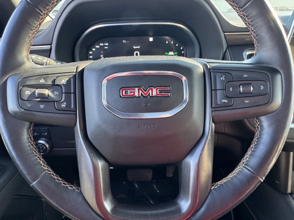 Used 2022 GMC Yukon XL AT4 AWD/4WD image 29