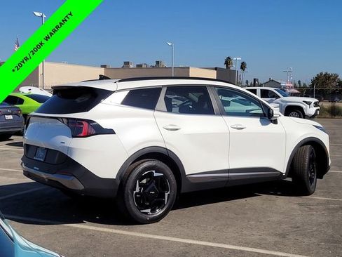 New 2026 Kia Sportage EX w/ EX Panoramic Sunroof Package image 4