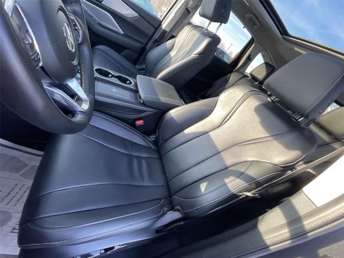 Certified 2025 Acura MDX w/Technology Package image 14