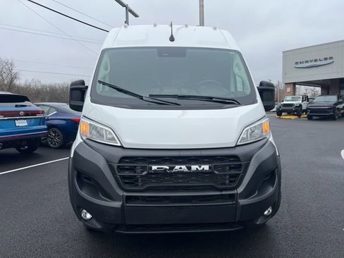 Used 2024 RAM ProMaster 2500 w/ Convenience Group image 37