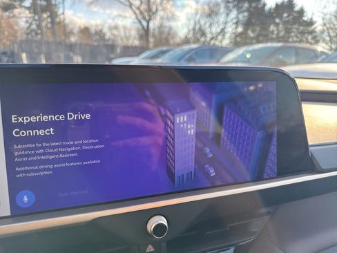 Used 2024 Toyota Crown Limited w/ Advanced Technology Package image 9