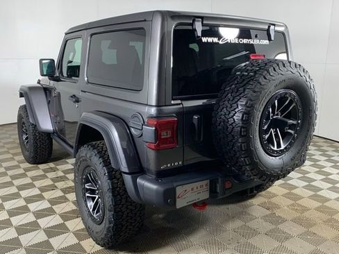 Used 2026 Jeep Wrangler Rubicon AWD/4WD image 5