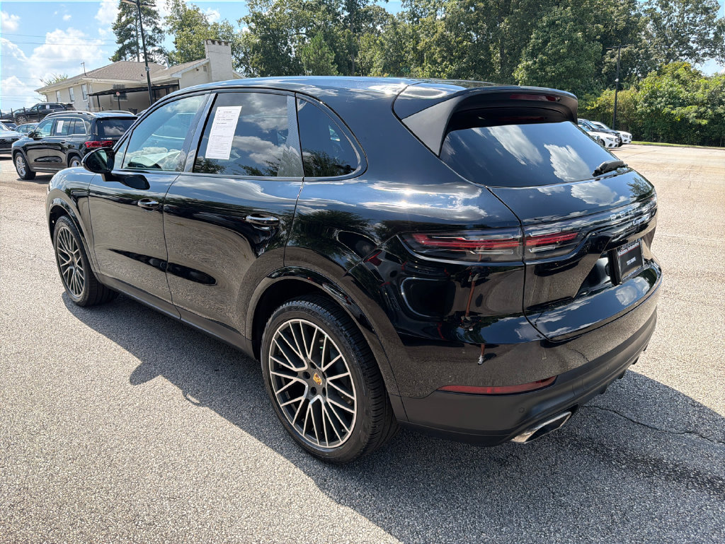 Used 2020 Porsche Cayenne AWD/4WD image 5