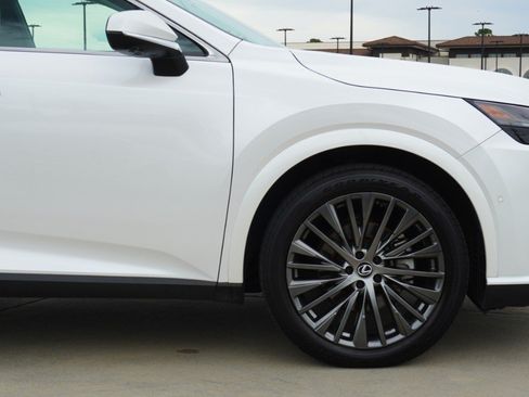 Used 2023 Lexus RX 350 FWD w/ Cold Area Package image 9