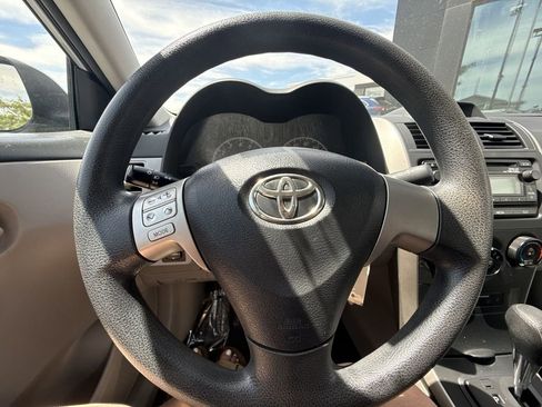 Used 2012 Toyota Corolla L FWD image 14