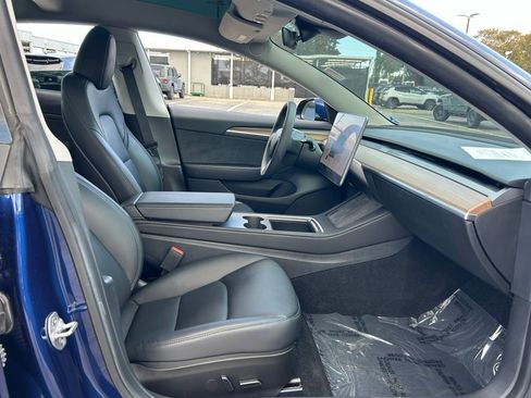 Used 2023 Tesla Model 3 Standard Range image 42