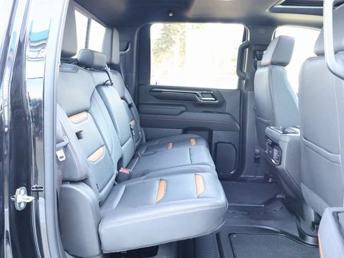 Used 2024 GMC Sierra 3500 AT4 w/ AT4 Preferred Package AWD/4WD image 44