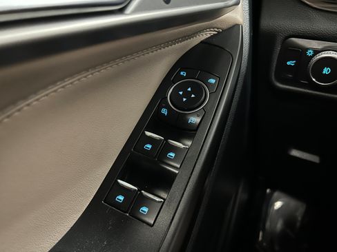 Used 2020 Ford Explorer Limited AWD/4WD image 23