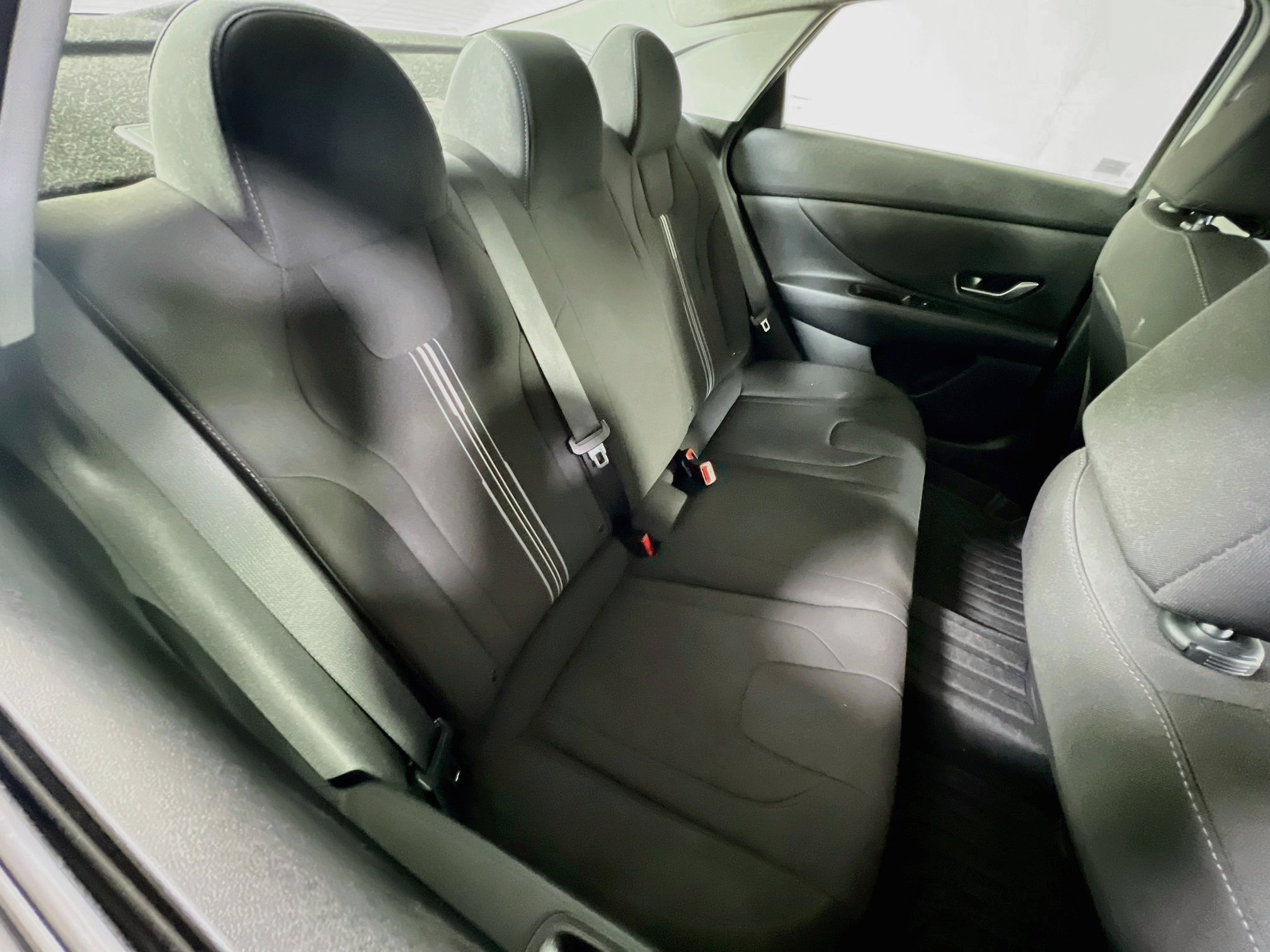 Used 2023 Hyundai Elantra SEL w/ Convenience Package FWD image 25