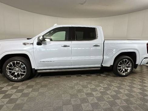 Used 2026 GMC Sierra 1500 Denali AWD/4WD image 6