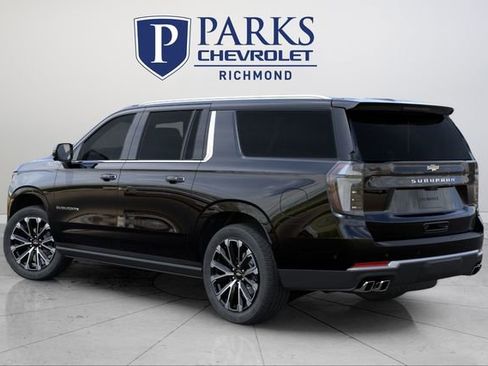 New 2026 Chevrolet Suburban High Country image 3