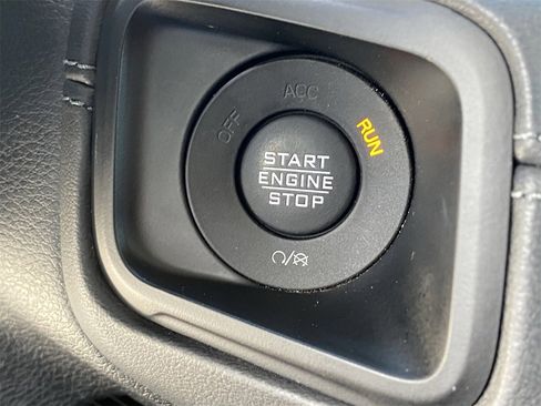 Used 2024 Jeep Wrangler Unlimited Sahara image 26