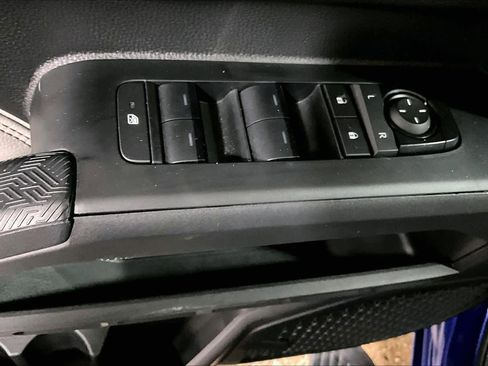 Used 2024 Toyota Tacoma Limited image 30