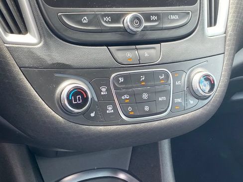 Certified 2023 Chevrolet Malibu LT FWD image 12