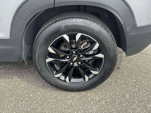 Used 2023 Chevrolet TrailBlazer LT AWD/4WD image 11