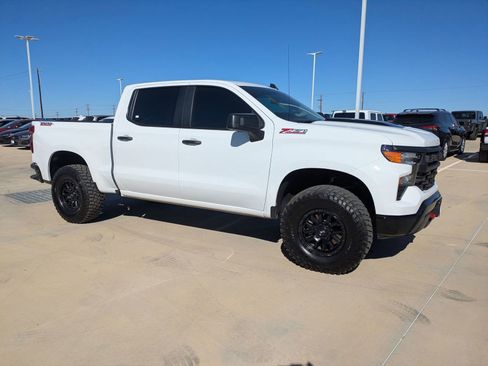 Used 2025 Chevrolet Silverado 1500 Custom Trail Boss image 2