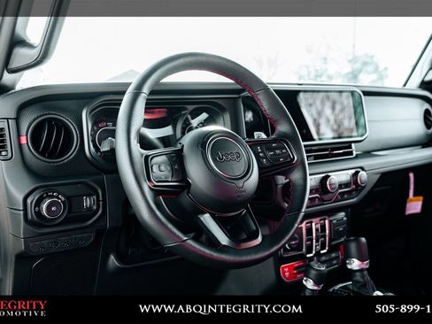 Used 2024 Jeep Wrangler Unlimited Rubicon 392 image 20