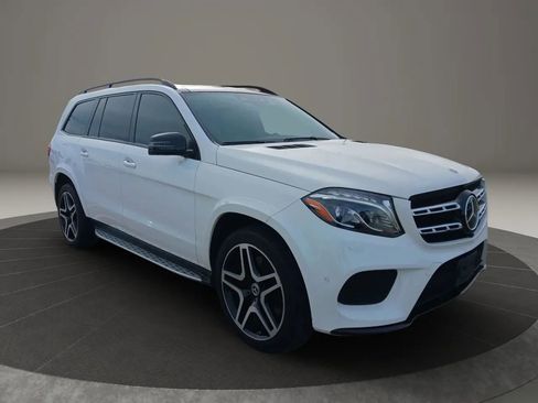 Used 2019 Mercedes-Benz GLS 550 4MATIC image 2
