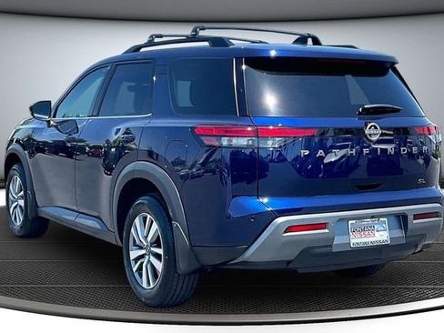 New 2026 Nissan Pathfinder SL FWD image 3