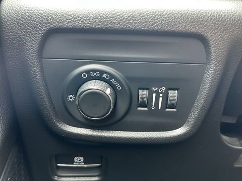 Used 2024 Jeep Grand Cherokee L Laredo AWD/4WD image 30