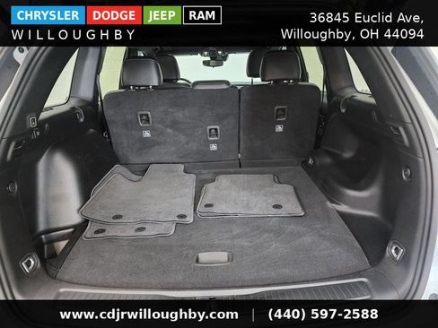 Used 2023 Jeep Grand Cherokee Altitude AWD/4WD image 33