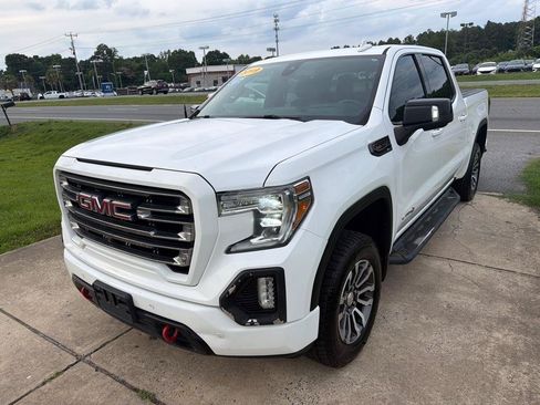 Used 2019 GMC Sierra 1500 AT4 w/ Technology Package AWD/4WD image 4