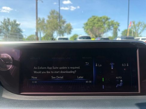 Used 2019 Lexus ES 300h w/ Premium Package FWD image 46