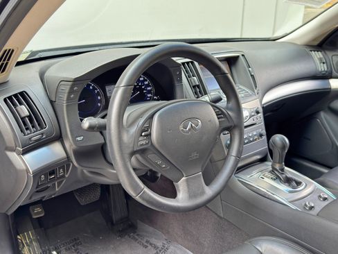 Used 2011 INFINITI G37 Journey w/ Premium Pkg RWD image 12