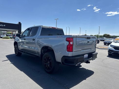 Used 2025 Chevrolet Silverado 1500 LT Trail Boss w/ LPO, Dark Essentials Package AWD/4WD image 9