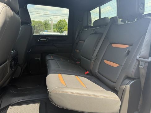 Used 2024 GMC Sierra 2500 AT4 w/ AT4 Premium Plus Package AWD/4WD image 24