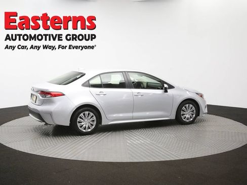 Used 2022 Toyota Corolla LE FWD image 43