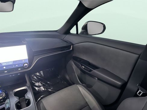 Used 2025 Lexus RZ 450e image 54