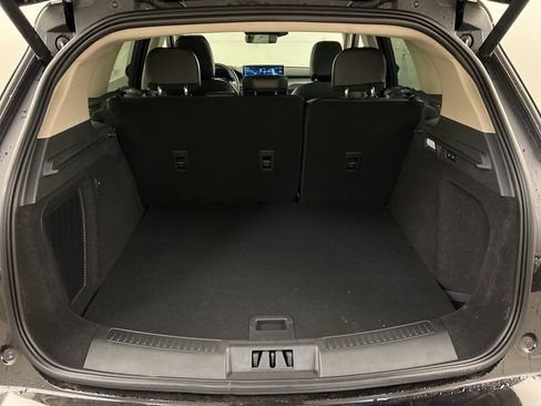 Used 2026 Lincoln Corsair Premiere image 34