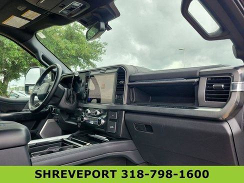 Used 2025 Ford F250 Platinum w/ FX4 Off-Road Package AWD/4WD image 30
