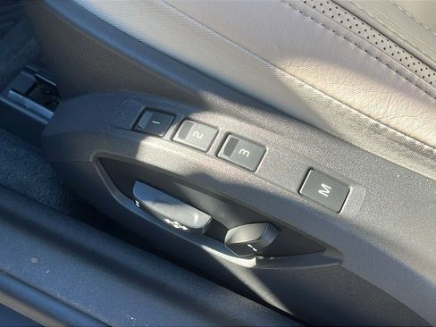 Used 2012 Volvo C70 T5 image 20
