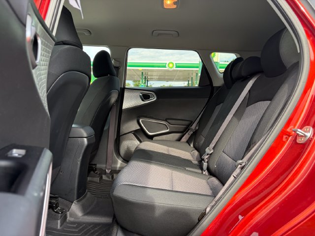 Certified 2022 Kia Soul LX FWD image 23
