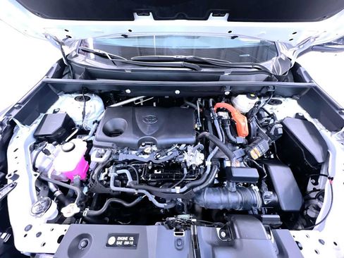 Used 2022 Toyota RAV4 XSE AWD/4WD image 11