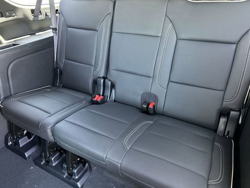 New 2026 GMC Yukon XL Elevation AWD/4WD image 35